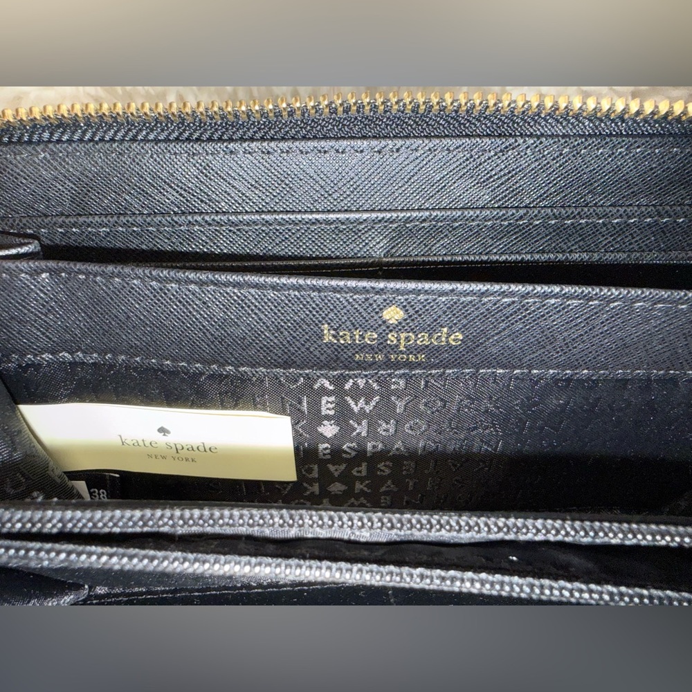 EUC 🖤🤍 Kate Spade New York Wilson Road Neda Polka Dot Zip Around Wallet - Picture 5 of 10